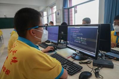 張家口啟臻奧賽社團 培優促尖，專注計算機信息科技開發